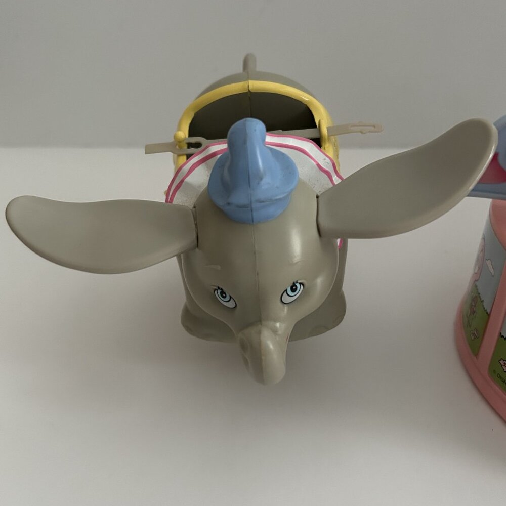 Heart Family Visits Disneyland Park 1989 DUMBO RIDE #1076 2058 Mattel; Working! - Picture 5 of 8